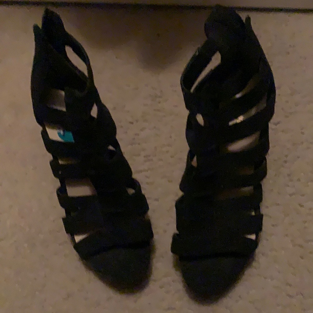 Nine West zip up heels